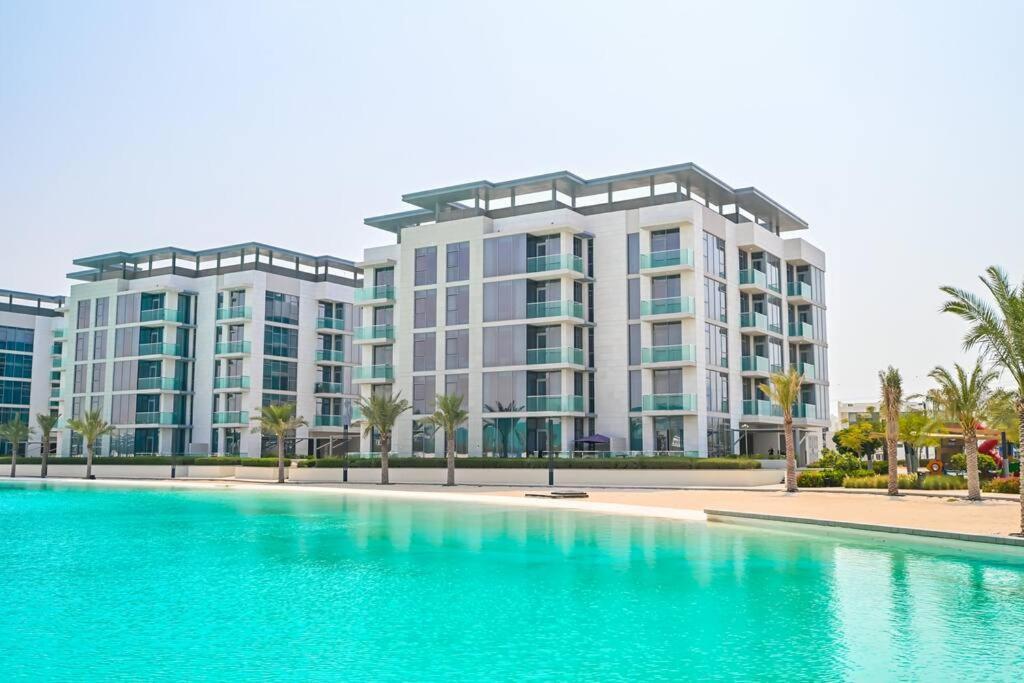 Luxe Shortlet - Unique 2 Bedroom In District One Meydan 迪拜 外观 照片