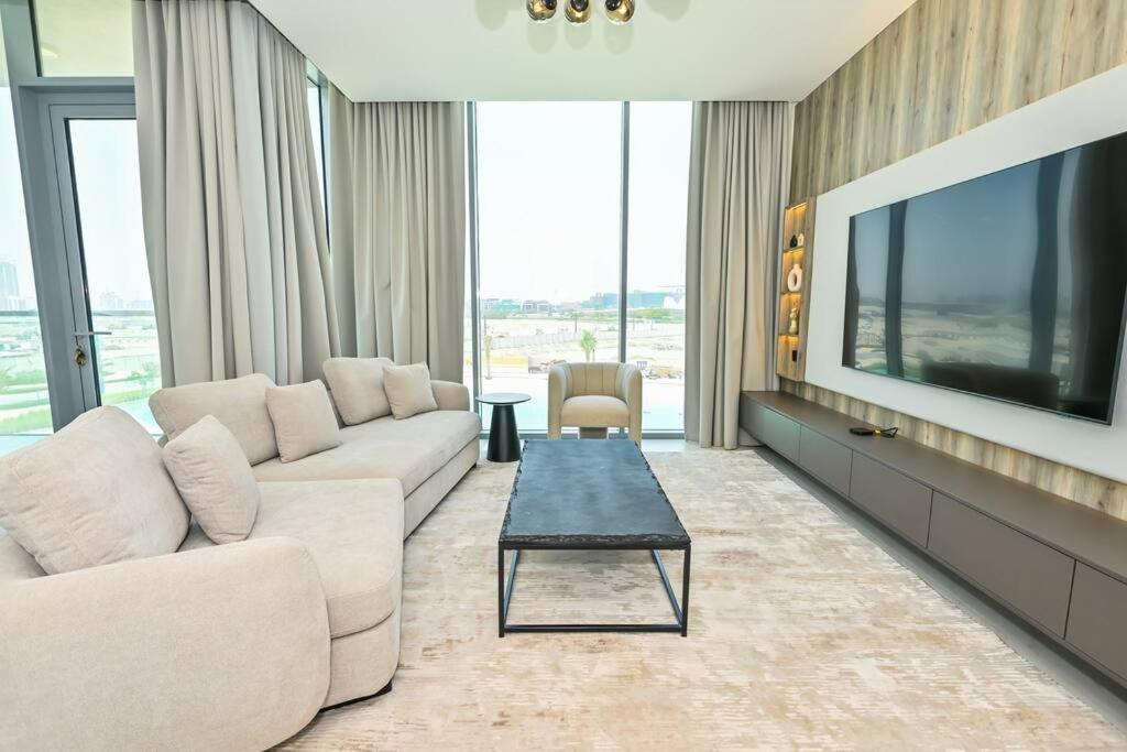 Luxe Shortlet - Unique 2 Bedroom In District One Meydan 迪拜 外观 照片